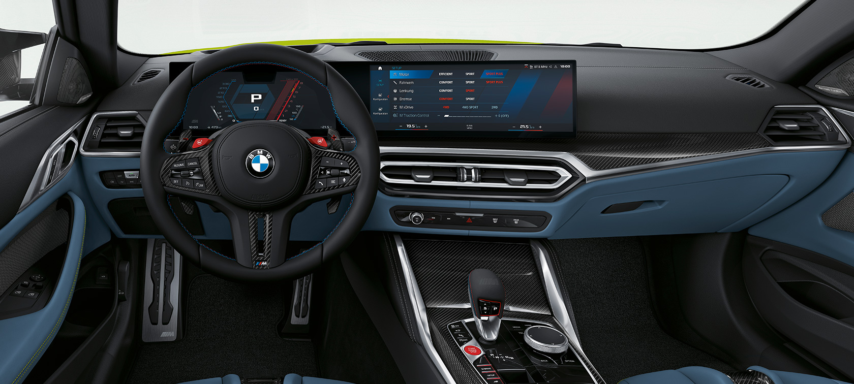 BMW M4 Coupé G82 2020 cockpit interior